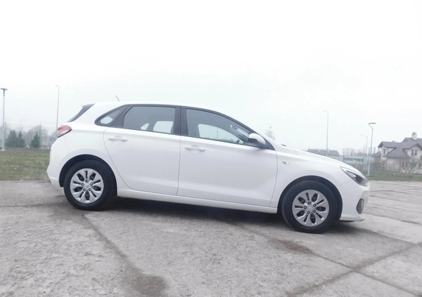 Hyundai I30 cena 48900 przebieg: 223500, rok produkcji 2018 z Jarosław małe 352